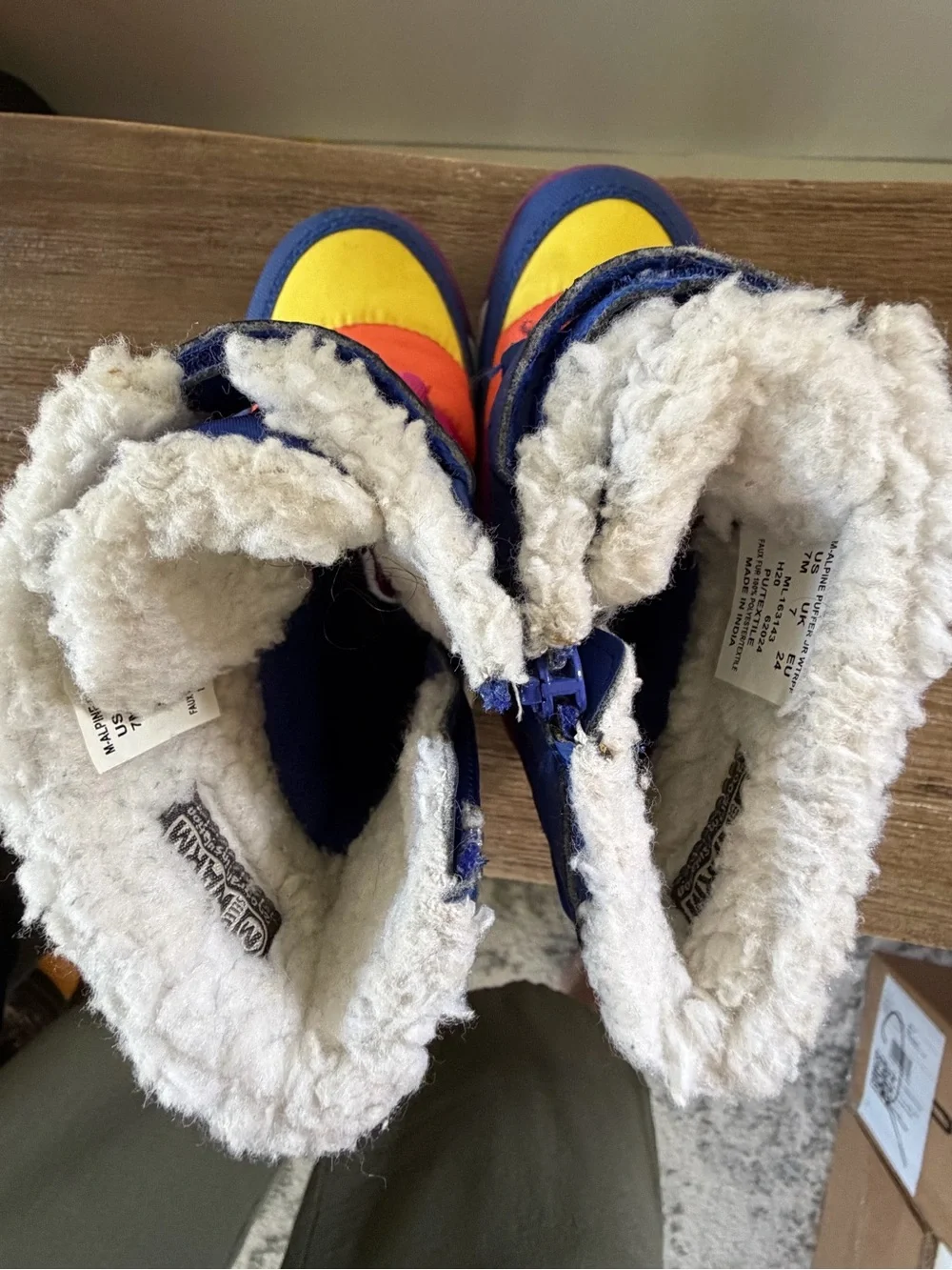Merrell Kids Blue Pink Orange Yellow Rainbow Snow Boots size 7
